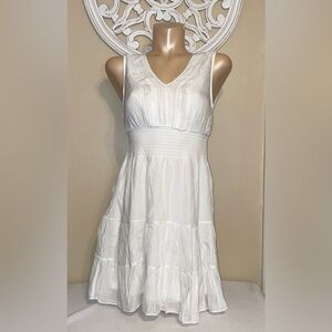 Kings road women’s dress medium White vneck sleeveless empire waist NWOT